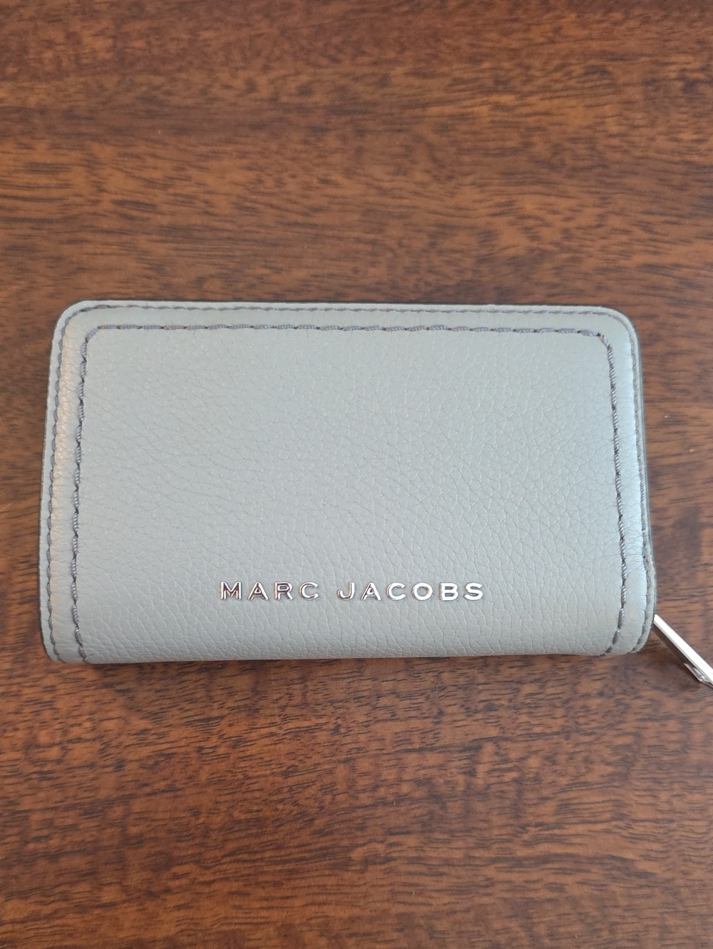 Marc Jacobs Gray Pebbled Leather Wallet